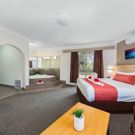 Hamilton'S Queanbeyan Motel Exterior photo